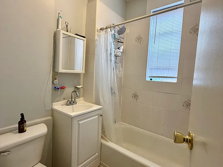117 Corbin Ave #404 — Photo 4