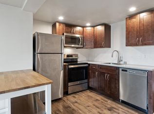 1921 7th Ave W #B, Seattle, WA 98119