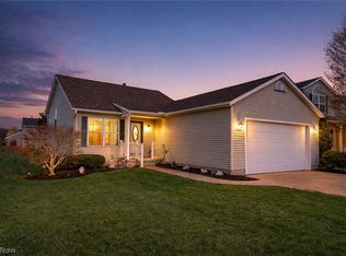 38222 Pebble Lake Trl, North Ridgeville, OH 44039