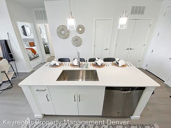4th image of 2180 S Colorado Blvd #1