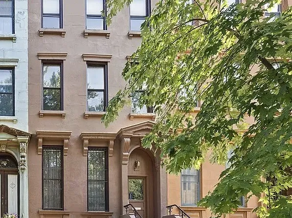457 6th Street image 1 of 31