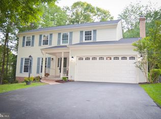 4279 Berwick Pl, Woodbridge, VA 22192