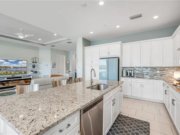 8936 Saint Lucia DR SW #101, NAPLES, FL 34114