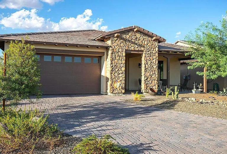 3921 Gold Ridge Rd — Photo 1