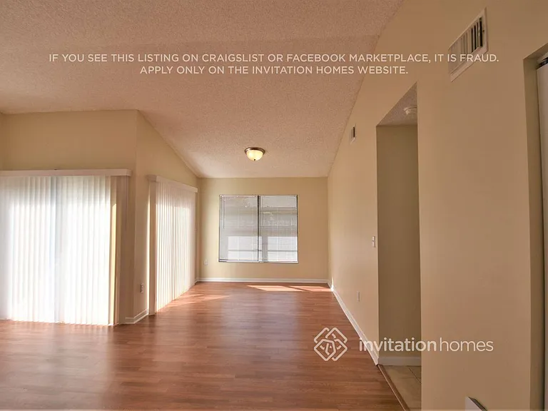 14710 Cedar Creek Pl — Photo 4