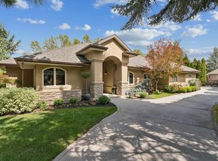 232 W Oakhampton Dr, Eagle, ID 83616