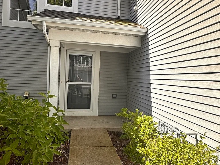 10043 Haverhill Ln — Photo 2