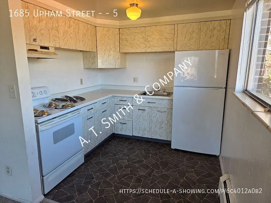 Move-In Special! 1 Month Free Rent! . . . One Bedroom In Lakewood Available Now ! ! — Photo 2