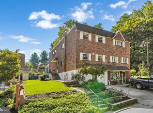 602 Gorgas Ln, Philadelphia, PA 19128