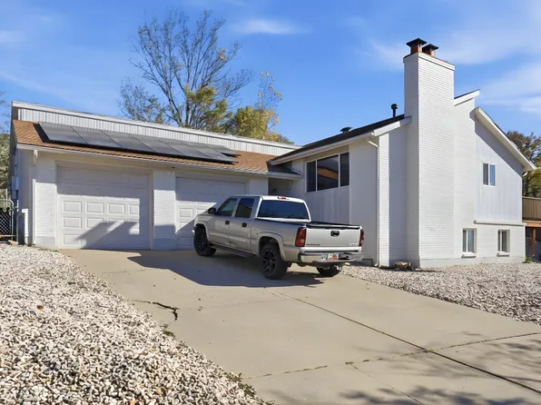 3306 N Fairfield Rd, Layton, UT 84041