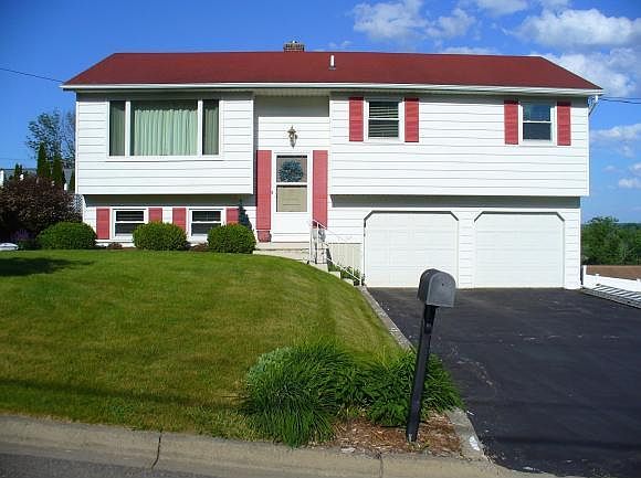 1st image of 936 N Rogers Ave