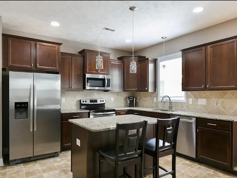 550 Townsend Rd — Photo 14