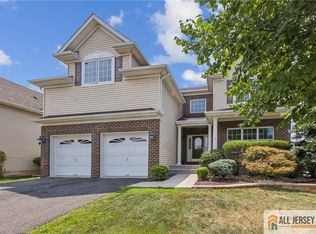 107 Willocks Cir, Somerset, NJ 08873