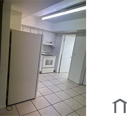 2nd image of 6301 Moseley St Unit 2