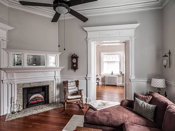 2nd image of 201 W Tulpehocken St #5