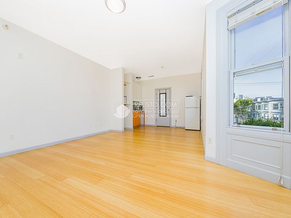 3rd image of 539 Octavia St #17