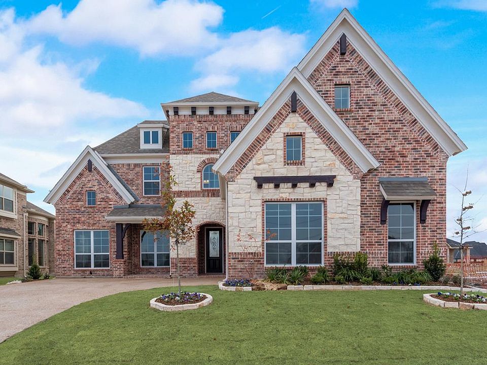 1st image of 516 Yellow Rose Ln