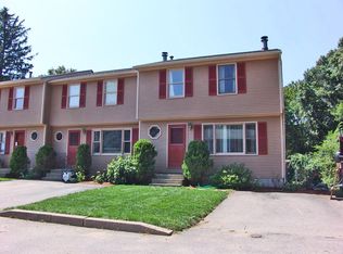 26 Harris Driftway St #26, Cranston, RI 02920
