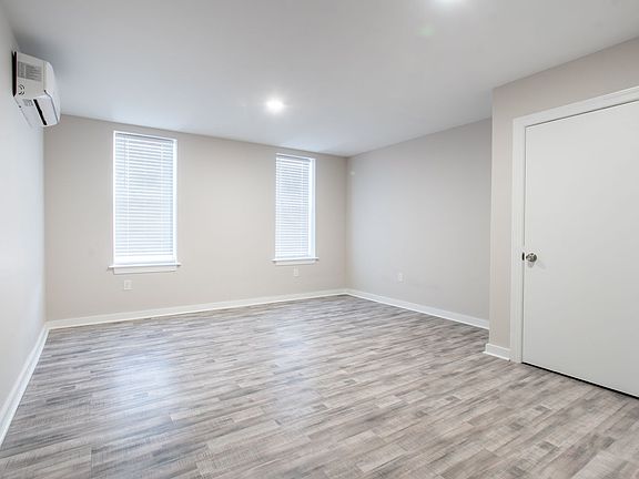 4th image of 716 E Clearfield St #Pa029011