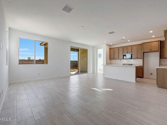 5th image of 28893 N 172nd Drive