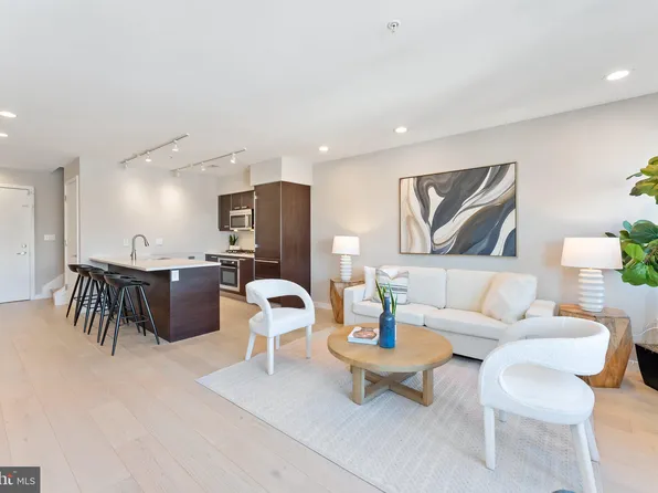 1939 12th St NW APT 502, Washington, DC 20009