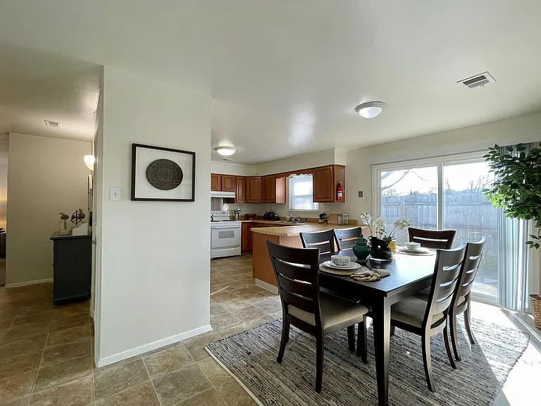 dining-hallway