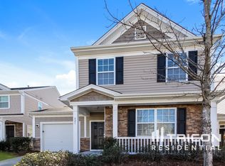 821 Old Forester Ln, Charlotte, NC 28214