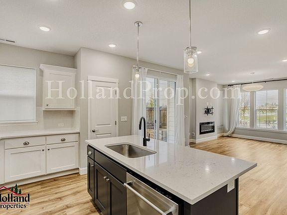 4th image of 8042 SE Blanton St