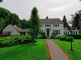 1402 Clifton Park Rd, Niskayuna, NY 12309