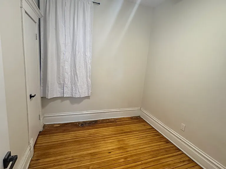 4058 W Van Buren St #1 — Photo 7