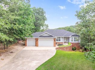 9 Latricia Ln, Bella Vista, AR 72715