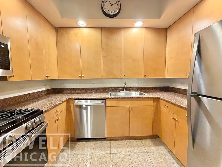 4625 W Lawrence Ave #401 — Photo 17