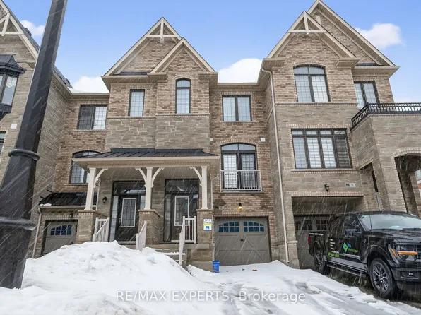 19 Sunset Ter, Vaughan, ON L4H 4S3