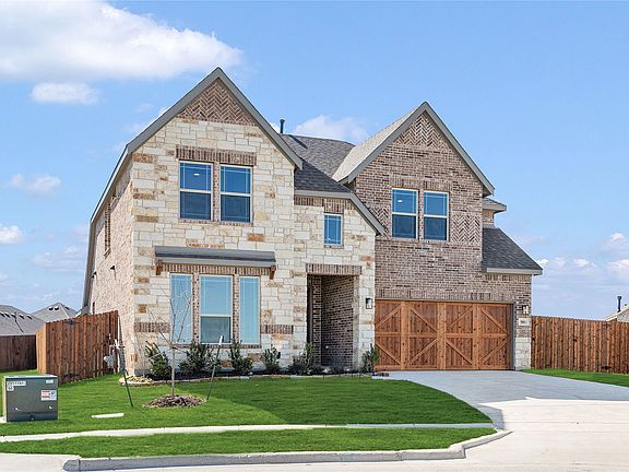 3rd image of 900 Lasalle Dr