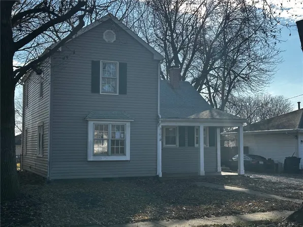 3101 Walnut Ave, Mattoon, IL 61938