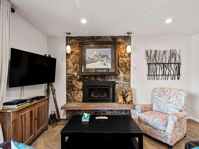 2215 Storm Meadows Dr #360 — Photo 3