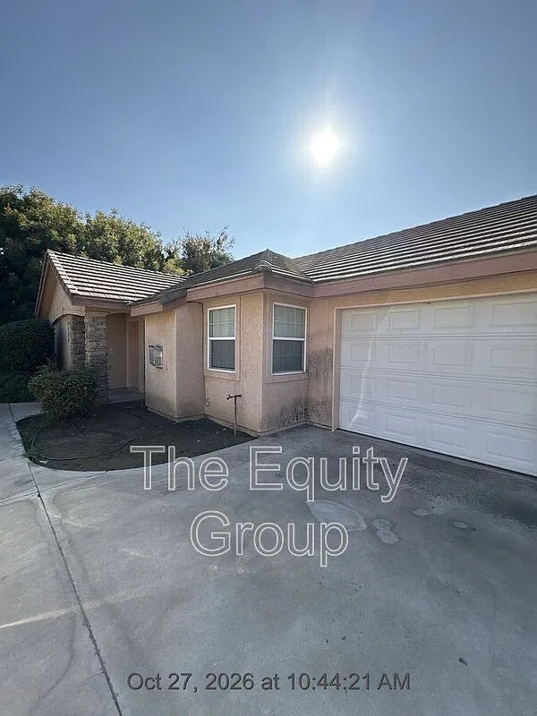 2 bed, 2.0 bath, 1195 sqft, $1,600 — Photo 1