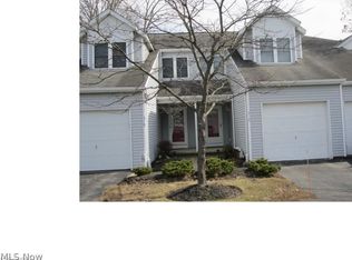 316 Zingales Dr #B, Bedford, OH 44146