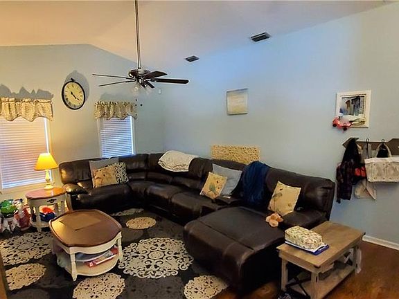 4th image of 8450 Aqua Cove Ln