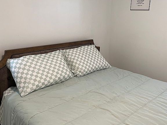 4th image of 1416 Blueberry Ln