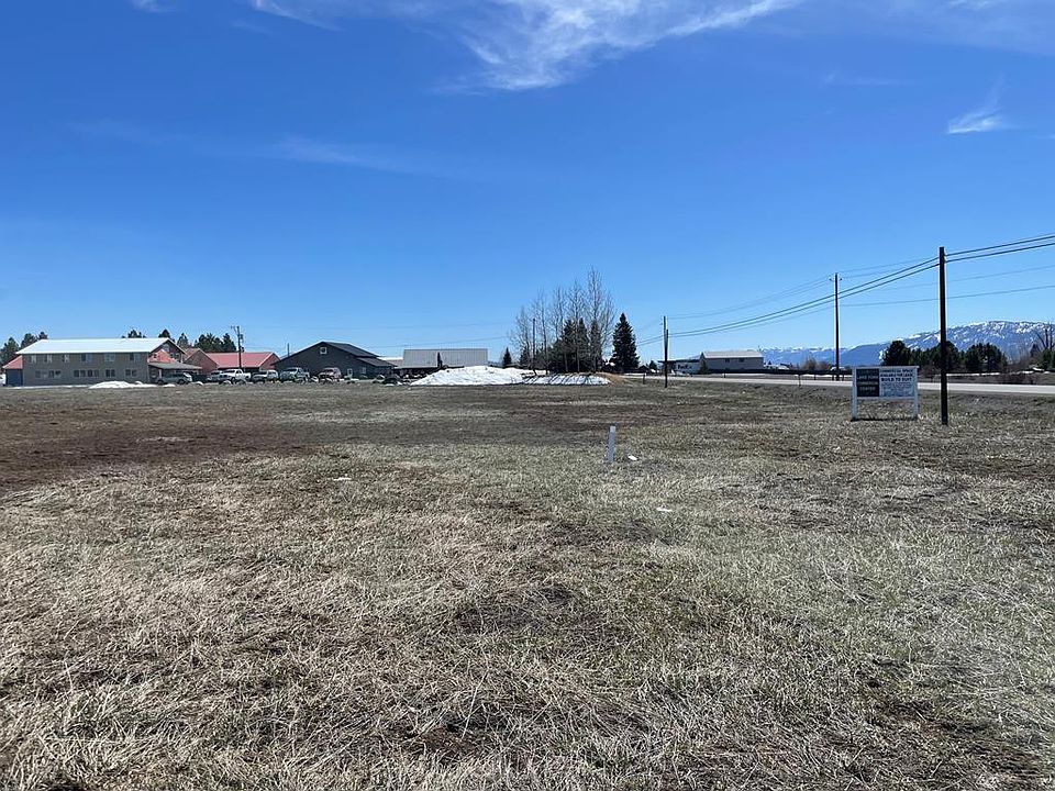 1st image of 5 Pleasant Acres Dr