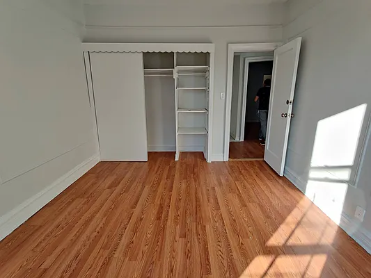 Rented by Signature Property Realty | media 25