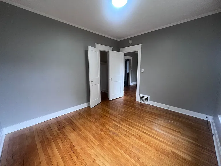 317 Pine Ave NW — Photo 18