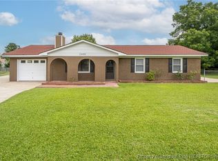 2408 Crabtree Ct, Fayetteville, NC 28304