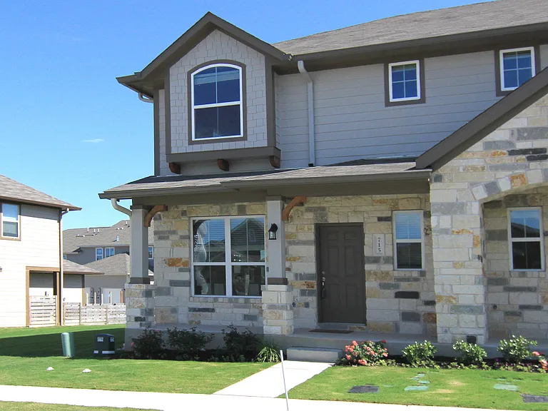 729 Coconut Grv — Photo 1