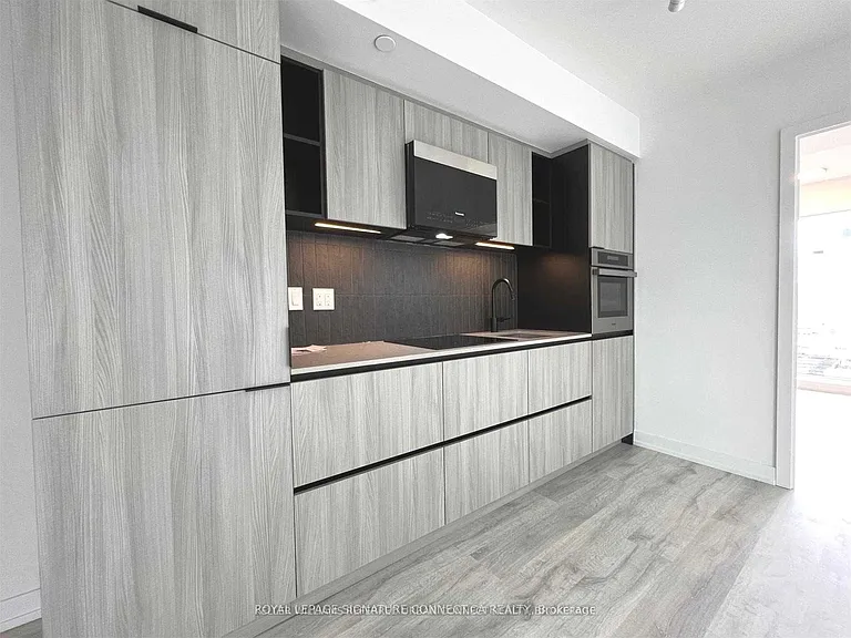 2 Augusta Ave #1203 — Photo 3