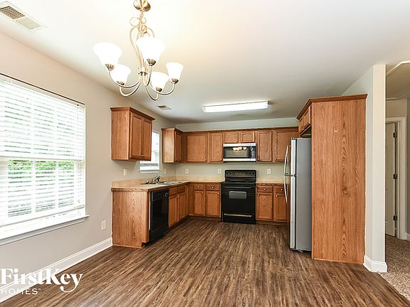 5th image of 115 Miller Dr