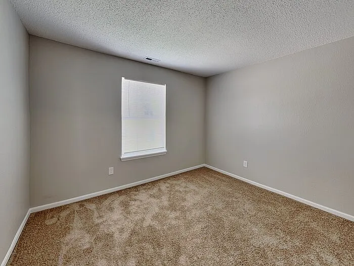 4440 Riverbrook Ln — Photo 15