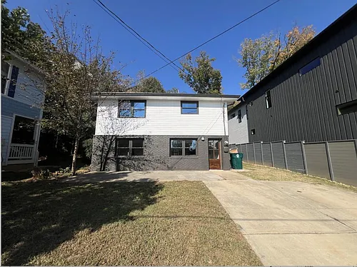 501 Eaves Pl Photo 1