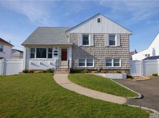 3735 Sarah Dr, Wantagh, NY 11793